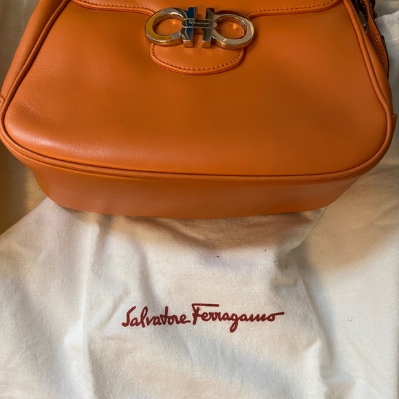 Vintage Ferragamo Gancini 2way Bag - Picture 5 of 9